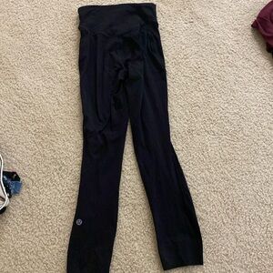 Black lulu leggings! size 0!!
